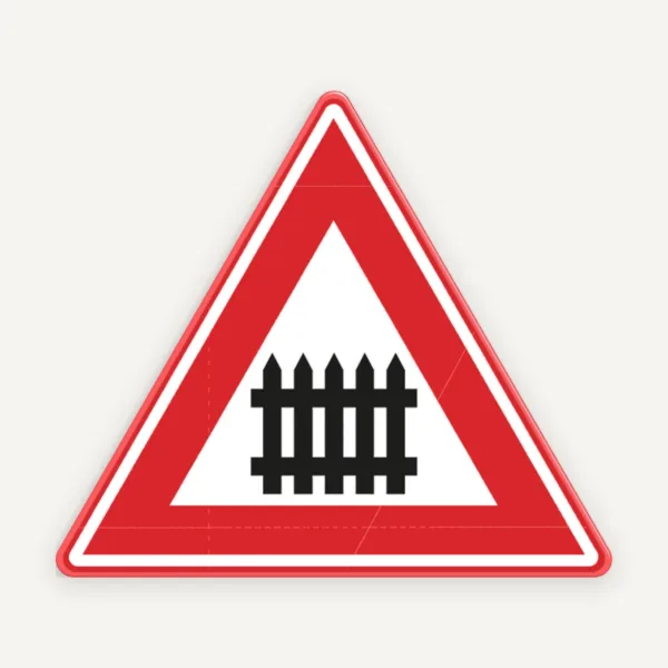 Trecerea căii ferate înainte cu bariere din aluminiu