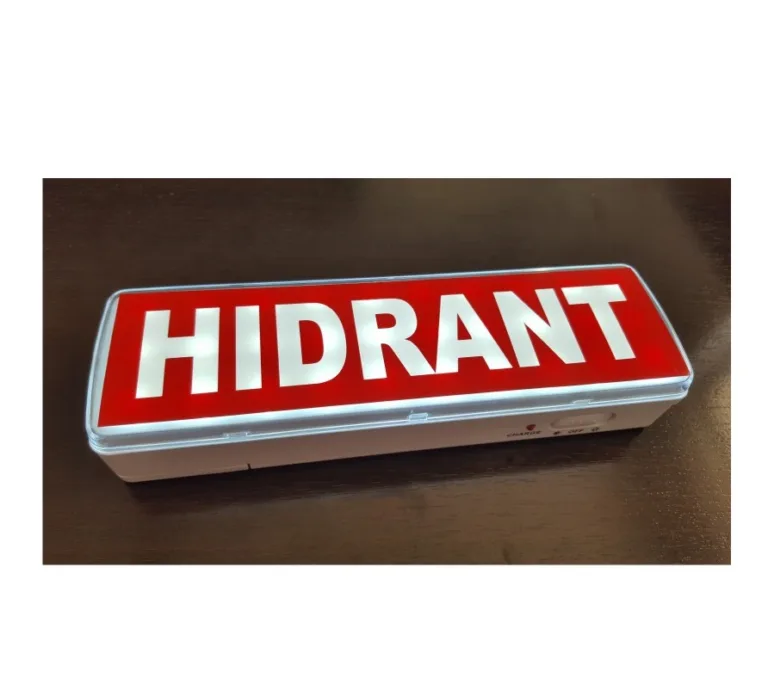 Lampa de perete pentru hidrant
