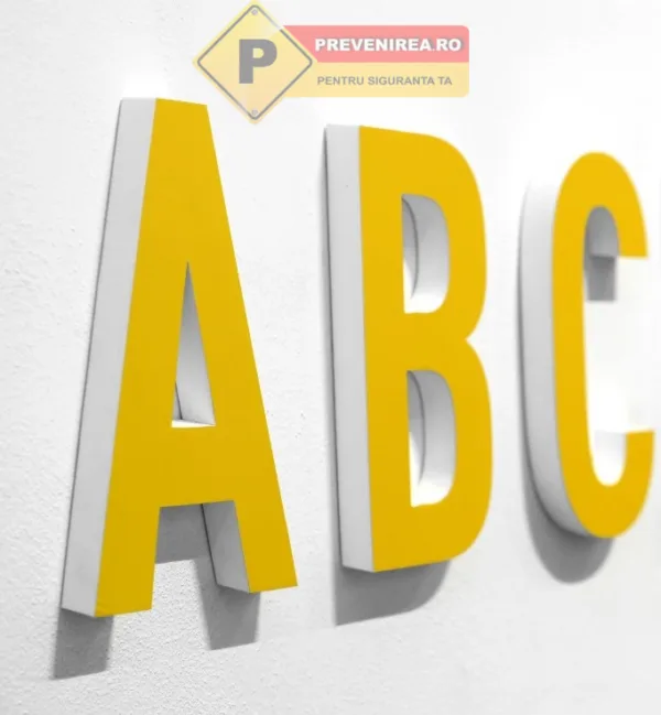 Personalizare 3D cu Litere și Cifre - Logo și Mesaje Vizibile