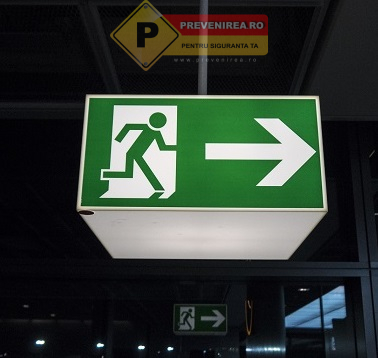 Cuburi și corpuri de iluminate pentru interior și exterior cu iesire - Siguranță și vizibilitate pentru evacuare și spații critice