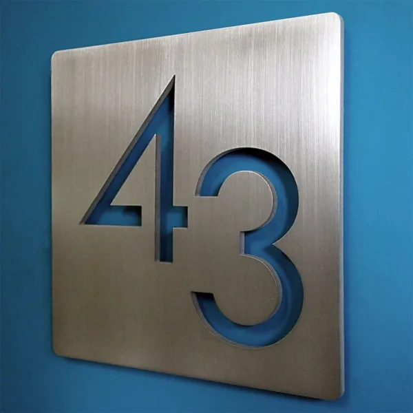 Șabloane din aluminiu pentru marcare rutieră și locuri de parcare