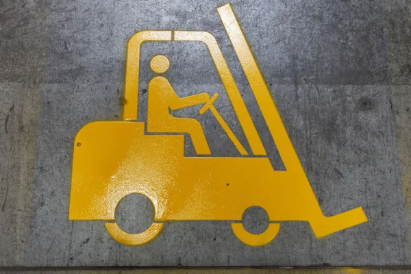 Sabloane pentru marcarea zonelor cu stivuitoare și utilaje în depozite și hale industriale