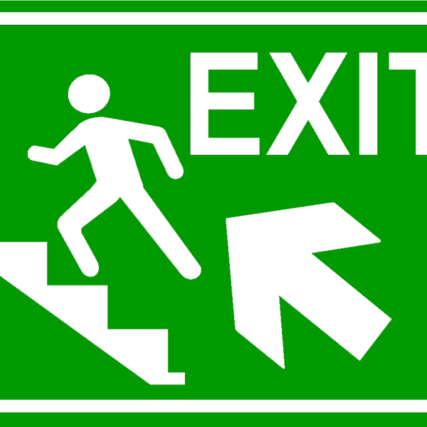 Semn pentru exit pe scari spre stanga sus