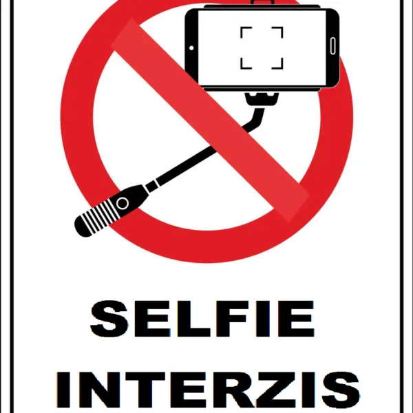 PLacuta pentru selfie interzis