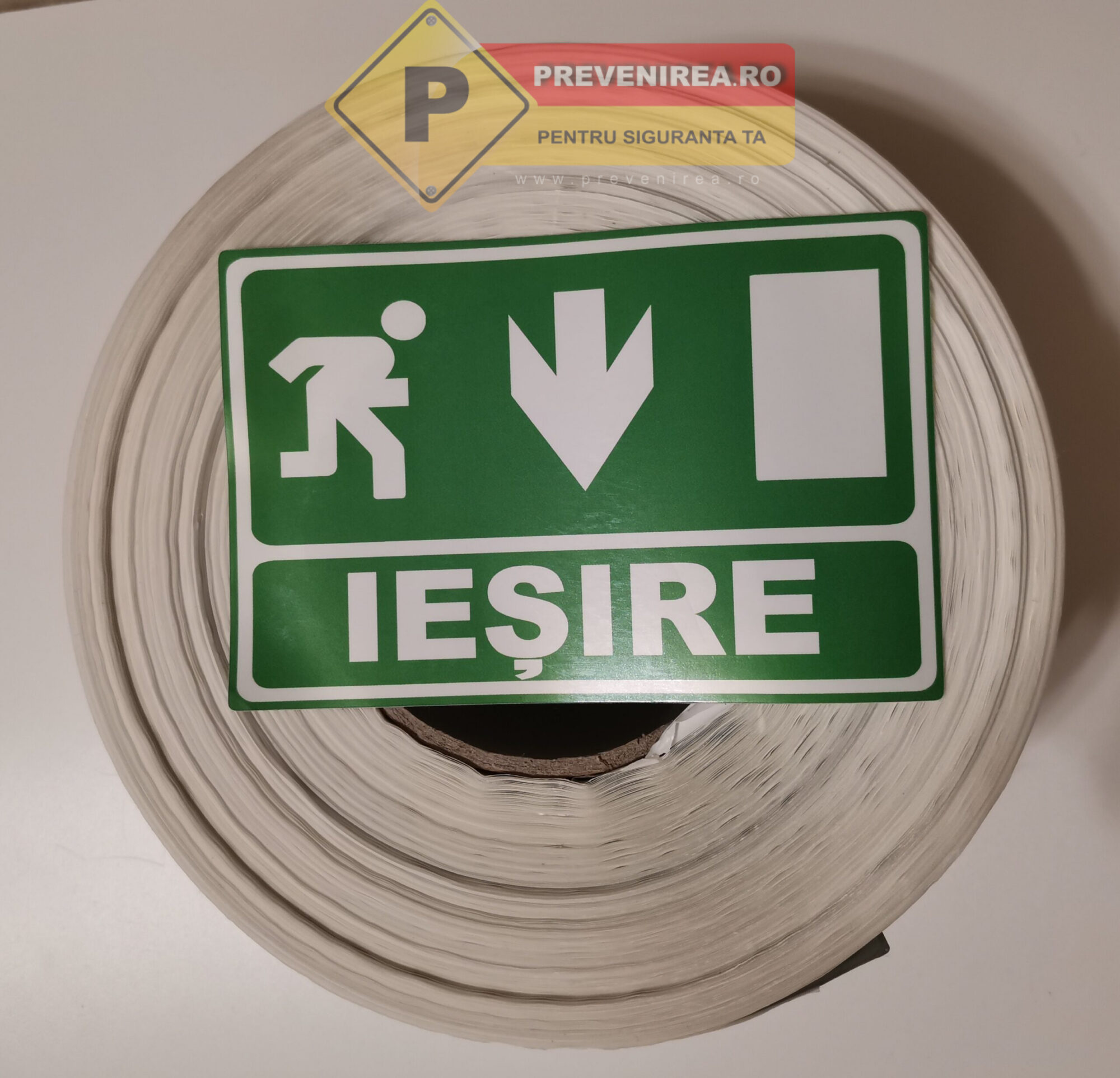 Etichete pentru uși de evacuare - Respectă Standardele de Siguranță